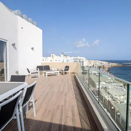 Stunning Sea Views From A Gorgeous Penthouse Apartment St. Paul's Bay Exterior photo